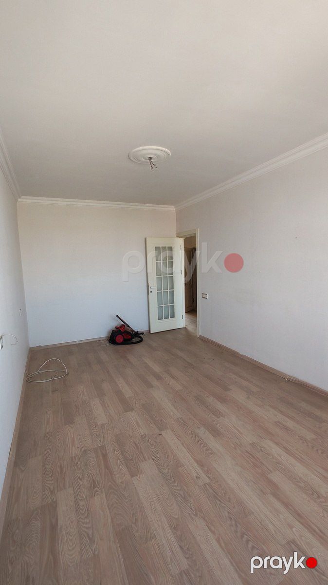 Satılır 2 otaqlı köhnə tikili 50.2 m² — Mənzil, Bakı (5)