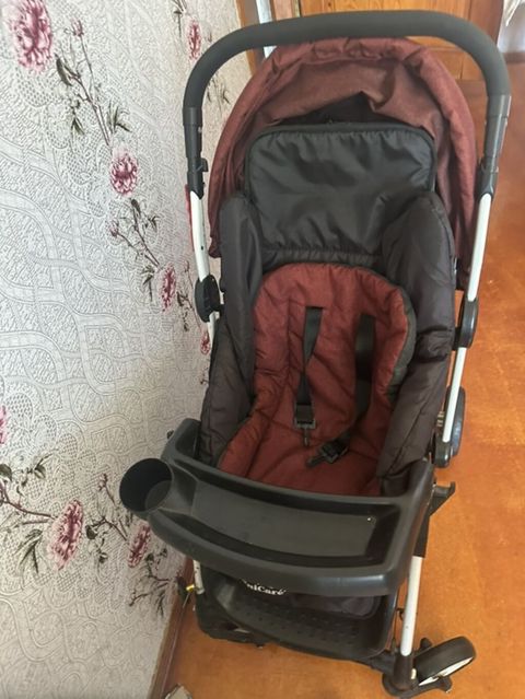Uşaq arabası – 4təkərli, kompakt və praktik model. Xüsusiyyətlər: - — Strollers