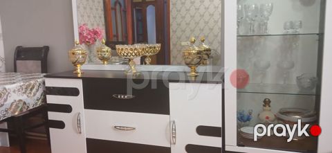Mebel dəsti – qonaq otağı və yataq otağı üçün 1) Bufet və vitrindən