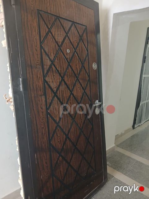 Metal giriş qapısı En 95 Uzun 2.4 Qiymət 250 azn.Ramani