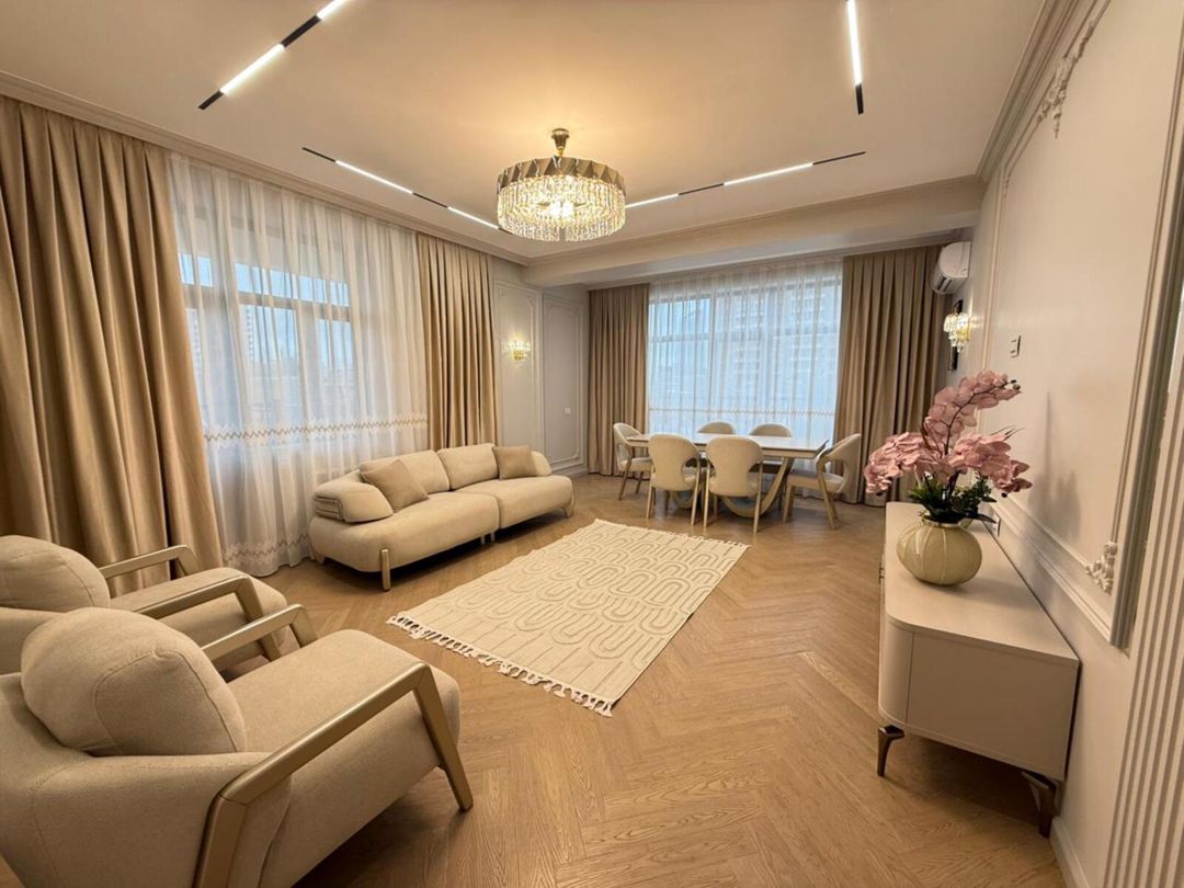 Satılır 3 otaqlı yeni tikili 118 m² — Mənzil, Bakı