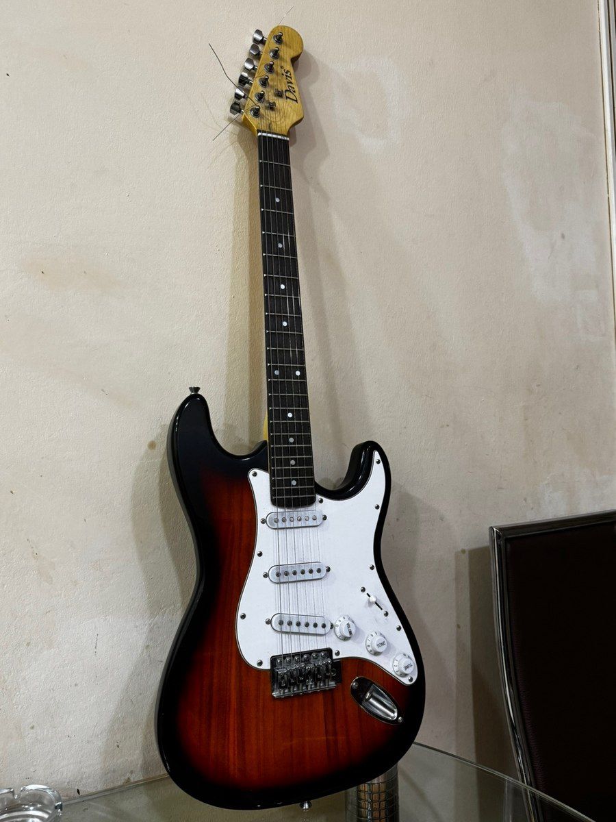 Elektron gitara — Mallar, Bakı (3)