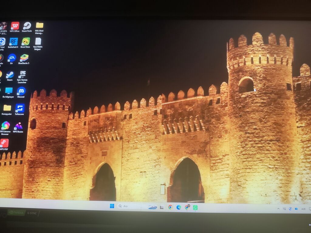 Gaming stolüstü kompüter – RGB soyutma və NVIDIA G‑SYNC uyğun monitor — Elektronika, Gəncə (2)