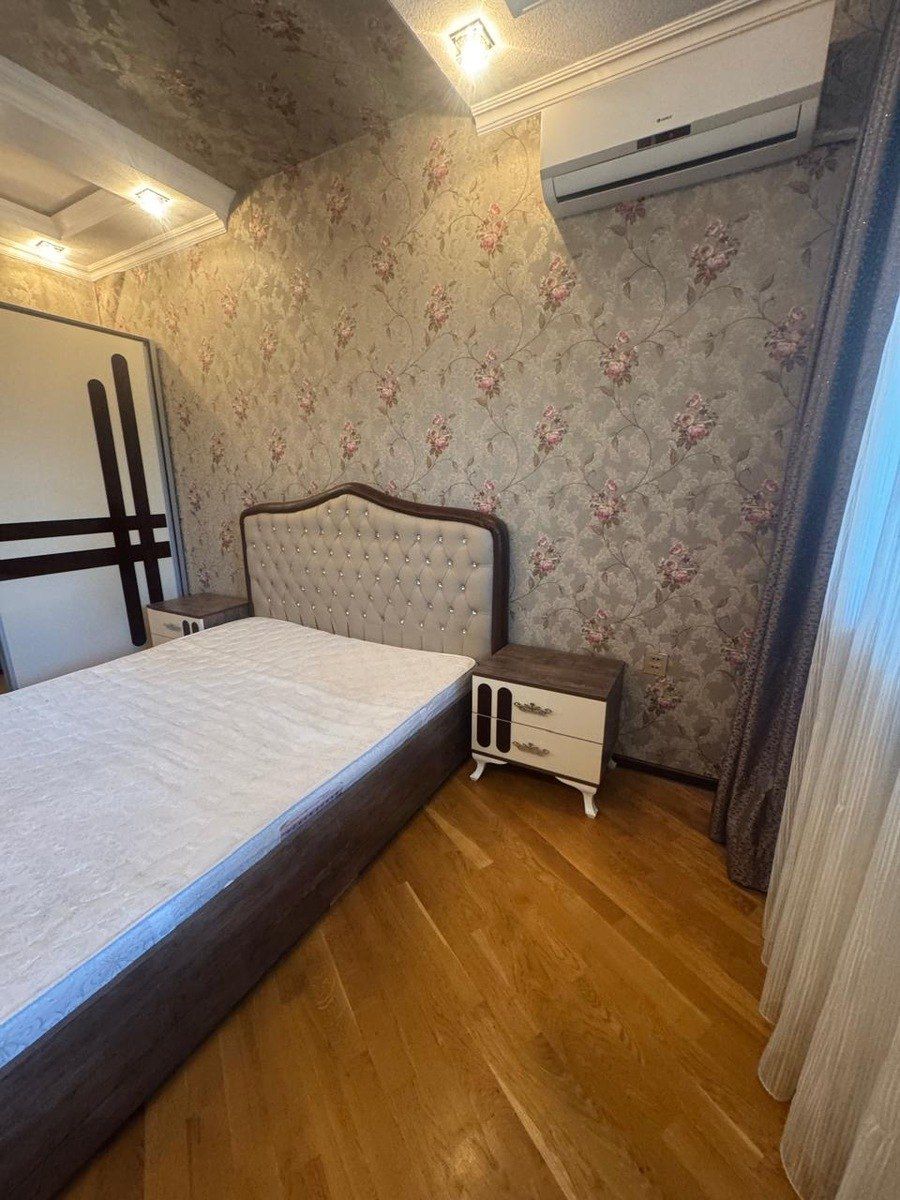 Satılır 2 otaqlı köhnə tikili 65 m² — Mənzil, Bakı (4)