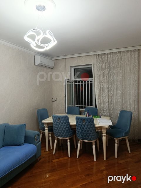 Satılır 3 otaqlı köhnə tikili 80 m² — Bakı