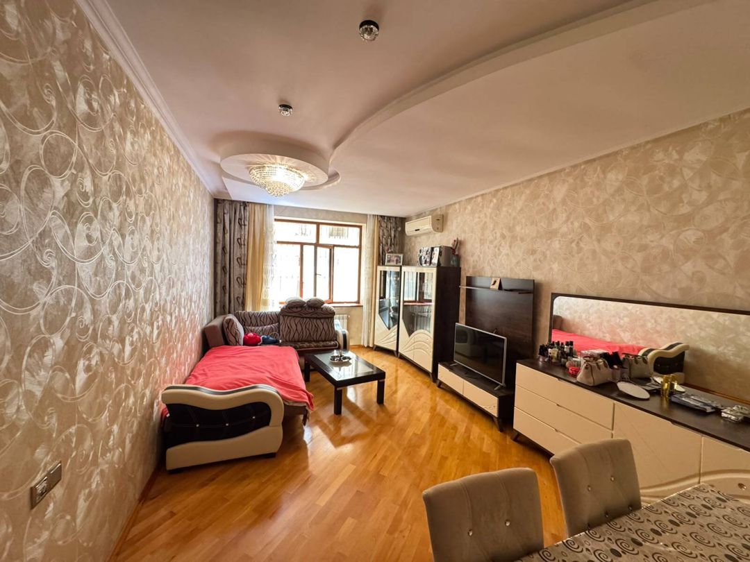 Satılır 3 otaqlı yeni tikili 130 m² — Mənzil, Bakı