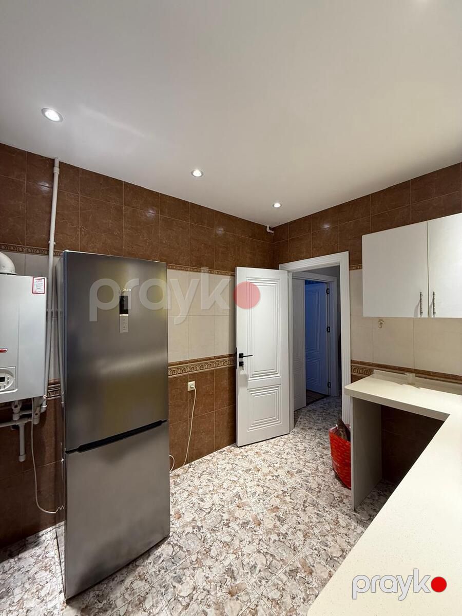 Satılır 4 otaqlı köhnə tikili 95 m² — Mənzil, Bakı (6)