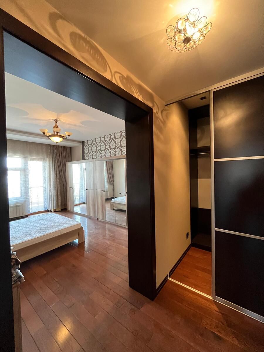 Satılır 4 otaqlı yeni tikili 200 m² — Mənzil, Bakı (3)