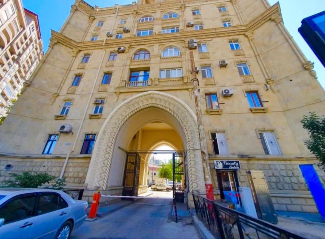 Satılır 3 otaqlı köhnə tikili 75 m² — Mənzil, Bakı (7)
