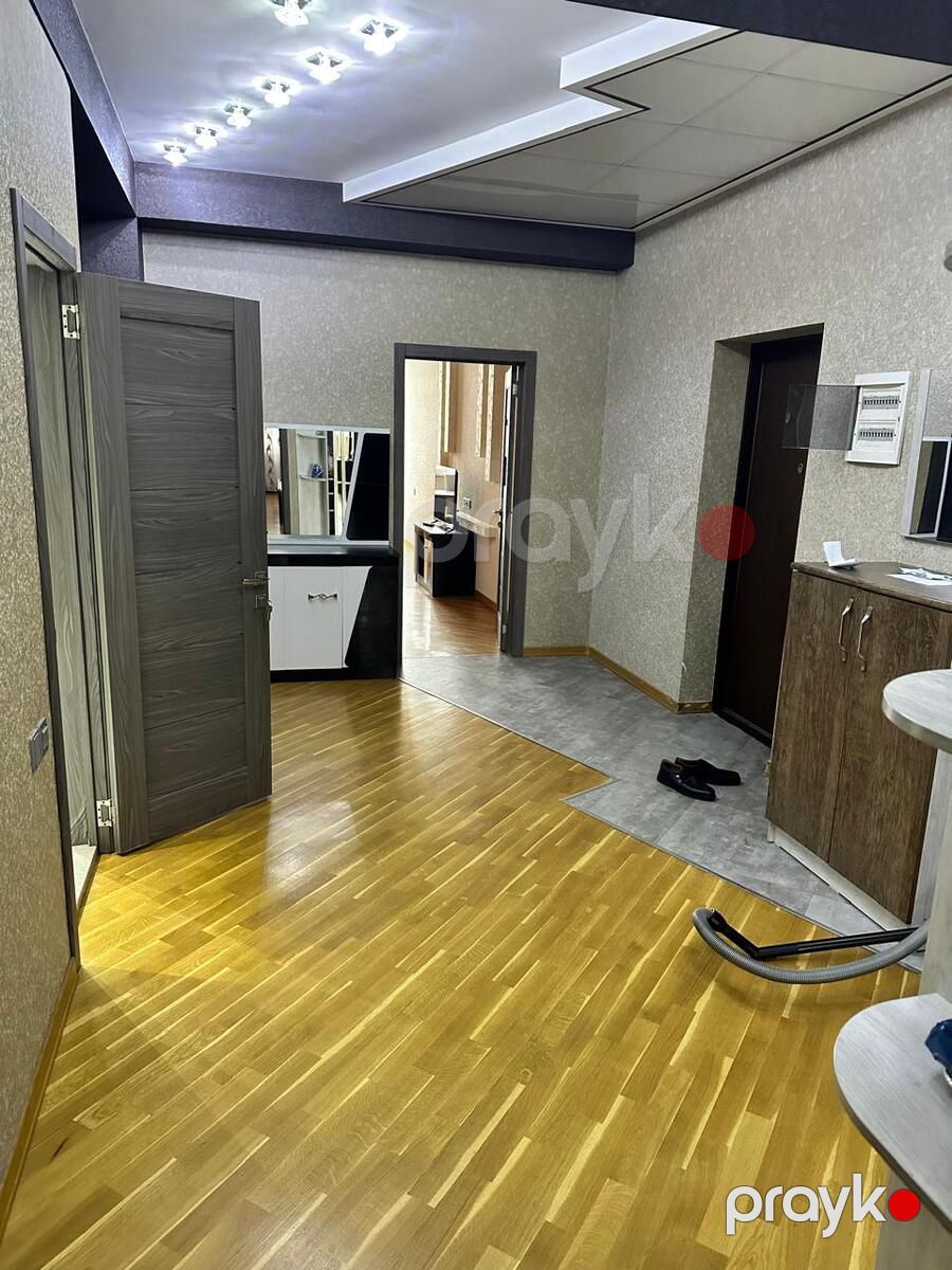 İcarəyə verilir 3 otaqlı yeni tikili 120 m² — Mənzil, Bakı (11)