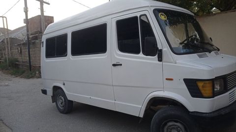 Mercedes-Benz : 2 l | 1995 il Mikroavtobus