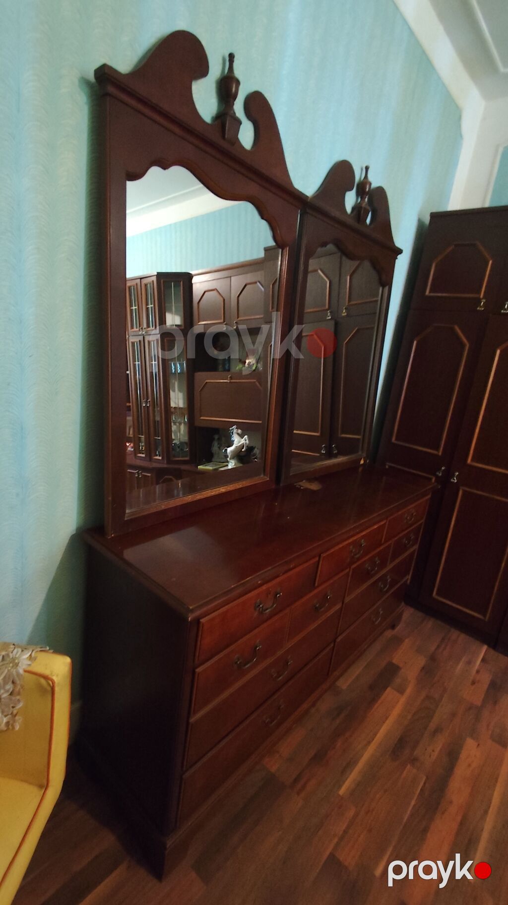 Keçmişin kamotu. 2 iri qalin güzgüsü, xalis taxtadan. 70azn tecili — Mebel, Bakı (2)