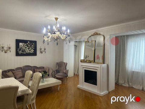 Satılır 4 otaqlı köhnə tikili 110 m²
