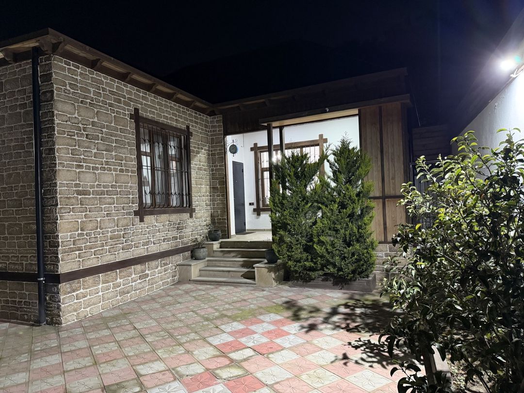 Bağ evi, Buzovna qəs. — Daşınmaz əmlak, Bakı