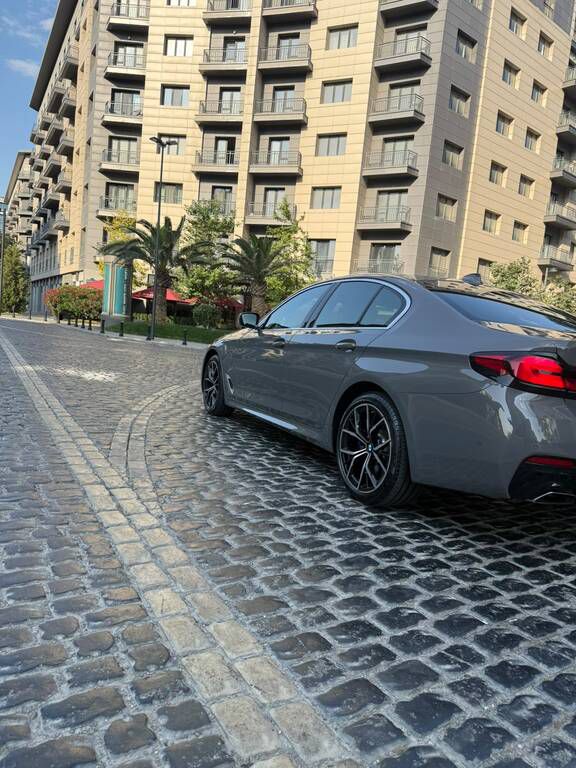 BMW 530e, 2.0 L, 12 kWh, 2021 il, 111 000 km — Avtomobillər, Bakı (8)