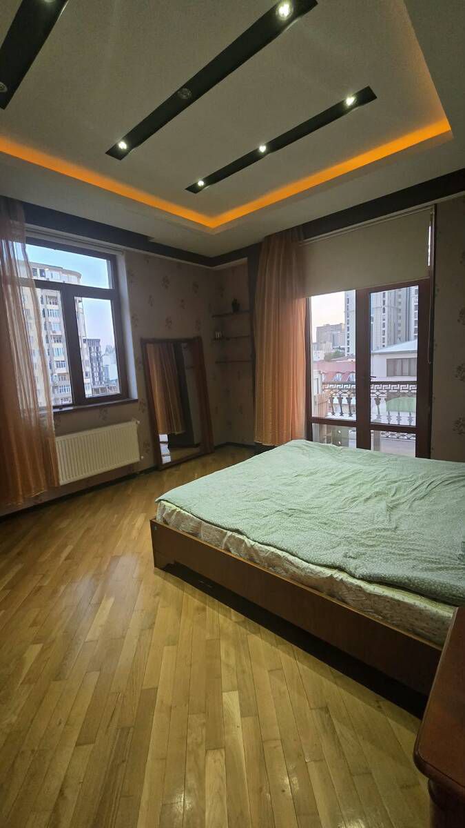Satılır 3 otaqlı yeni tikili 135 m² — Mənzil, Bakı (8)