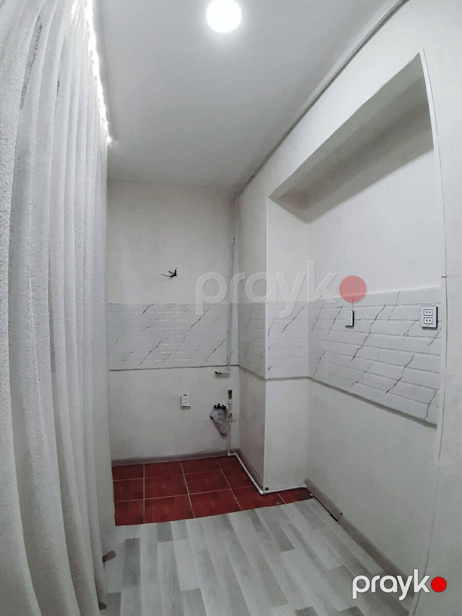 Satılır 2 otaqlı köhnə tikili 65 m² — Mənzil, Bakı (10)