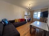 Satılır 3 otaqlı köhnə tikili 90 m² — Apartment