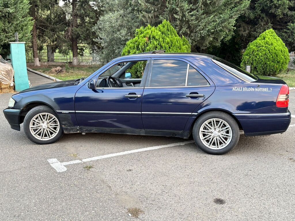Mercedes-Benz C200 sedan - Kuzov: W202, 4 qapı, tünd mavi/qara rəng - — Avtomobillər, Ağstafa (7)
