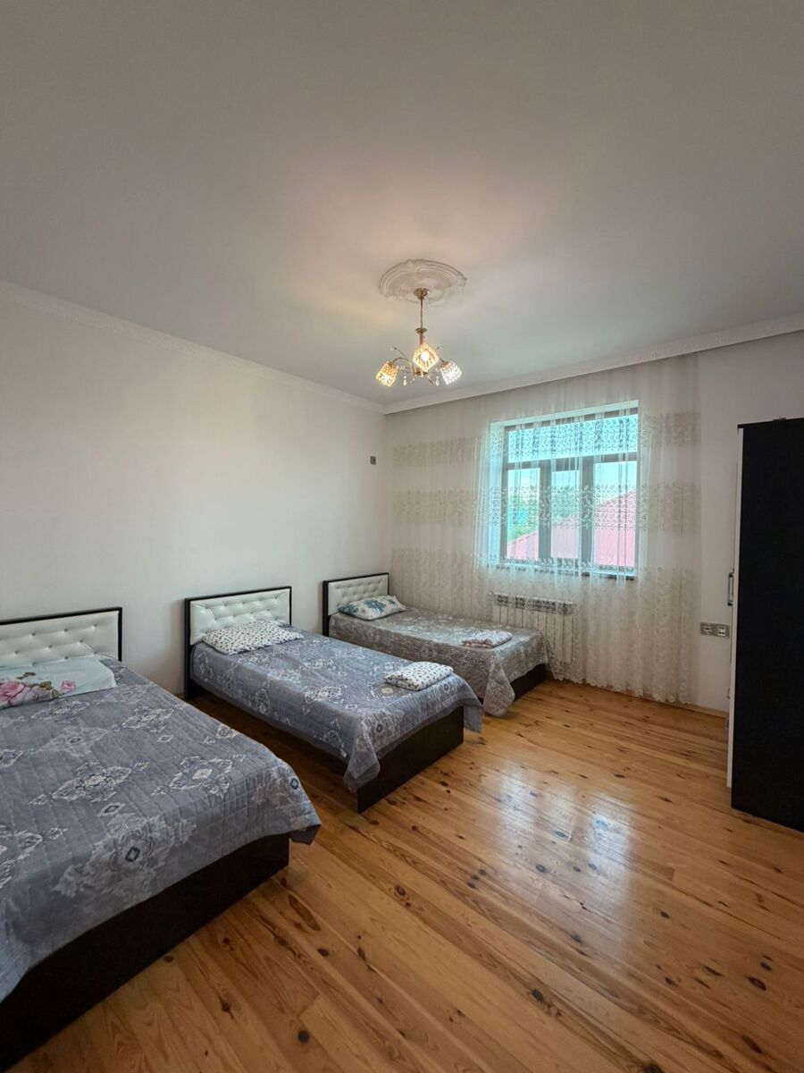 İcarəyə verilir 7 otaqlı həyət evi/bağ evi 220 m² — Ev, villa, Qəbələ (4)