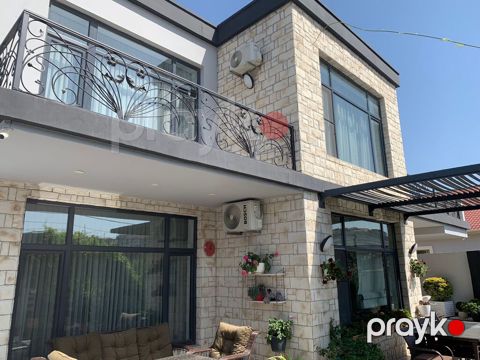 Satılır 6 otaqlı həyət evi/bağ evi 300 m²