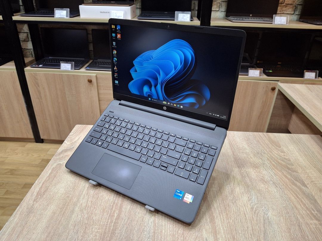 Noutbuk HP i5 1235U 8gb Ram 512 gb ssd — Elektronika, Bakı