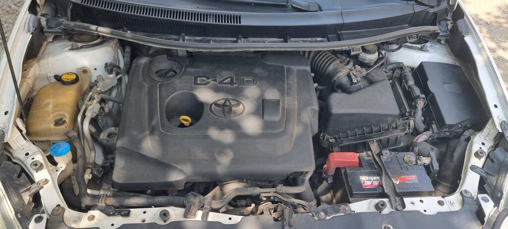 Toyota Auris, 1.4 L, 2010 il, 250 000 km — Avtomobillər, Gəncə (7)