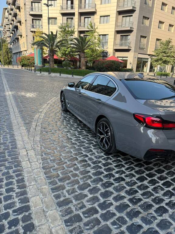 BMW 530e, 2.0 L, 12 kWh, 2021 il, 111 000 km — Avtomobillər, Bakı (5)