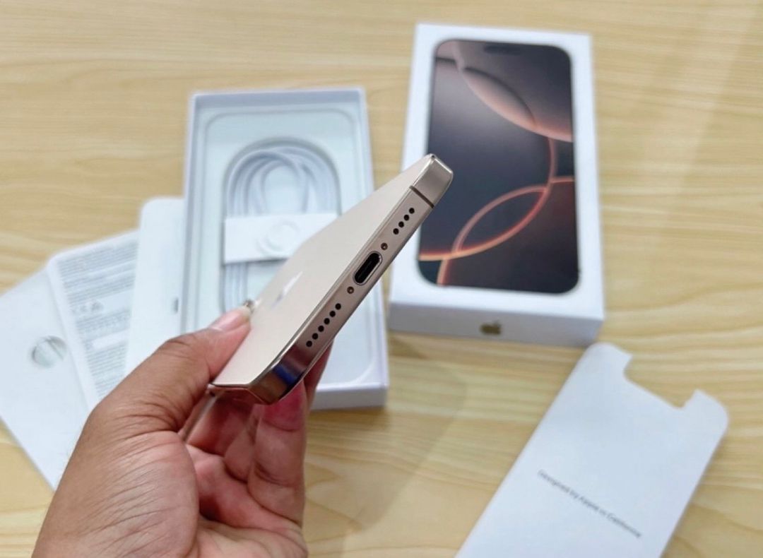 Apple iPhone 16 Pro Max Desert Titanium 512GB/8GB — Smartfonlar, Bakı (4)