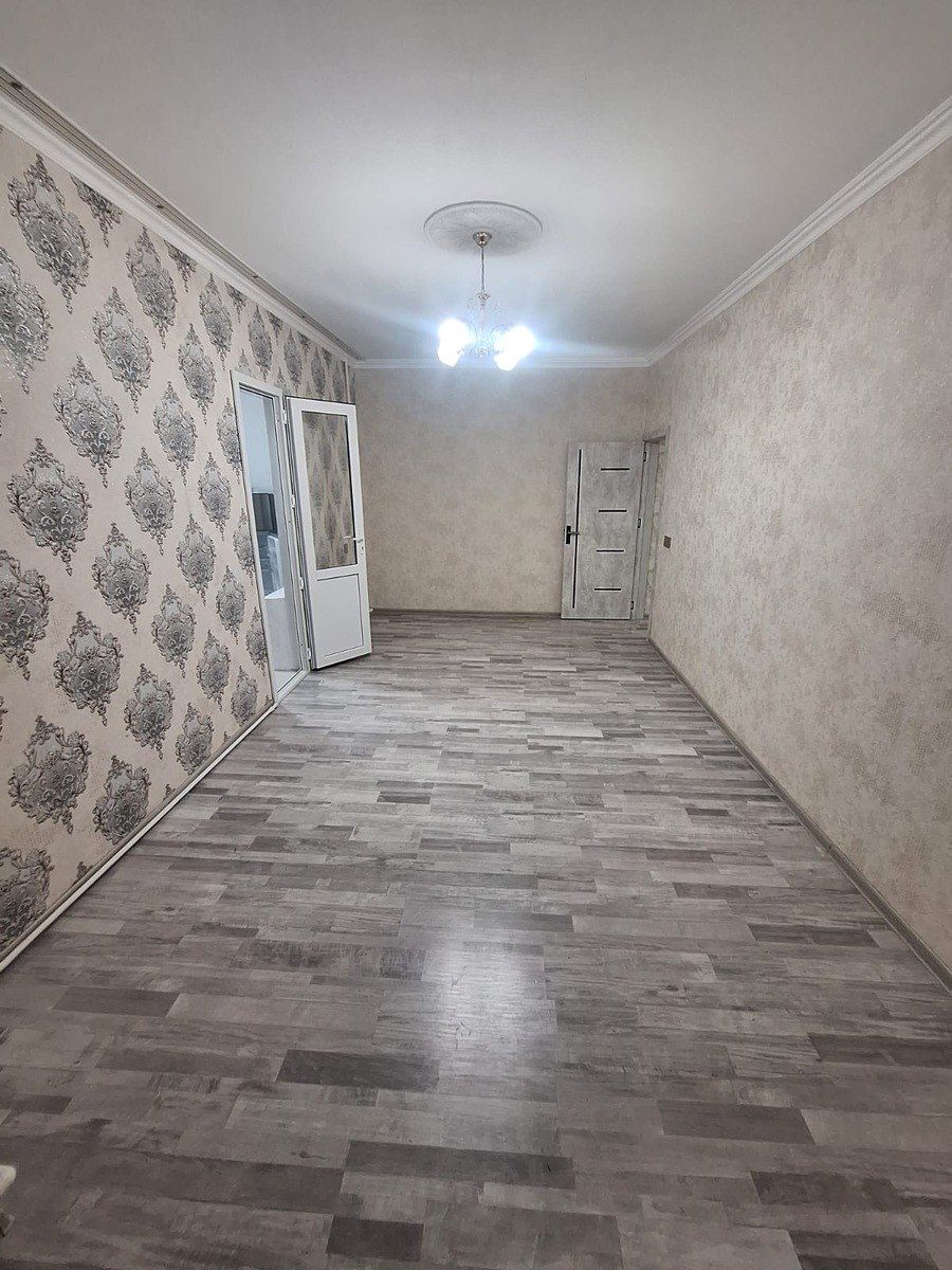 Satılır 2 otaqlı köhnə tikili 45 m² — Mənzil, Bakı (5)