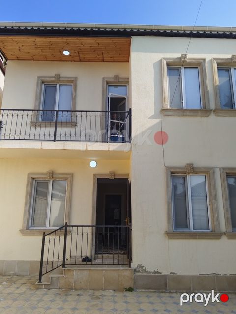 Satılır 4 otaqlı həyət evi/bağ evi 170 m²