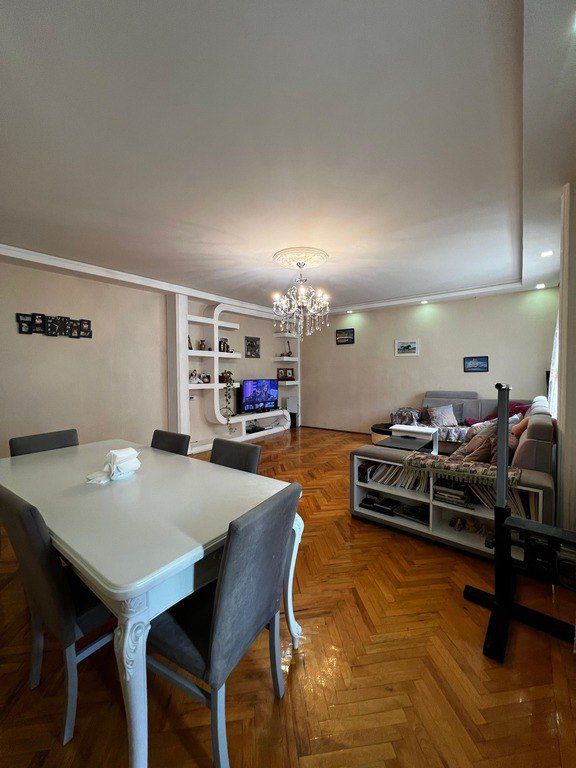 Satılır 5 otaqlı köhnə tikili 130 m² — Mənzil, Bakı (7)