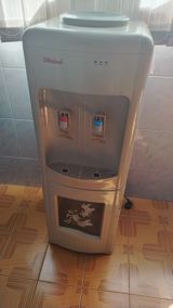 Dispenser Nobel, Döşəməüstü, Su isitmə ilə, İşlənmiş — Mallar