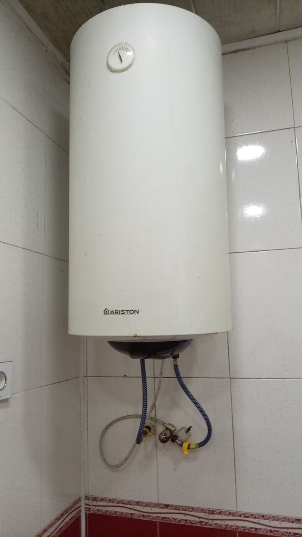 Ariston elektrik su qızdırıcısı (divar tipli, silindrik model) - — Elektronika, Xırdalan