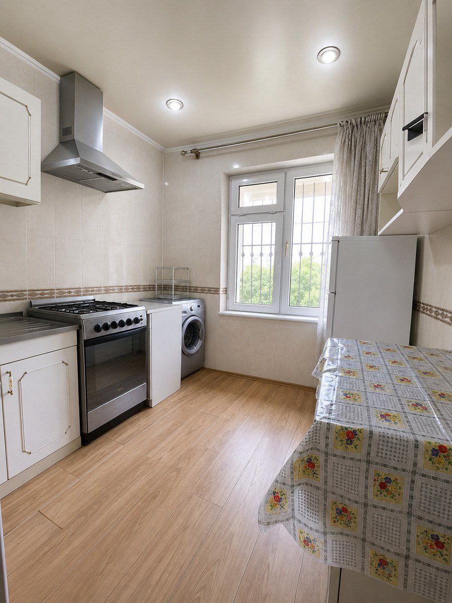 Satılır 4 otaqlı köhnə tikili 110 m² — Mənzil, Bakı (8)