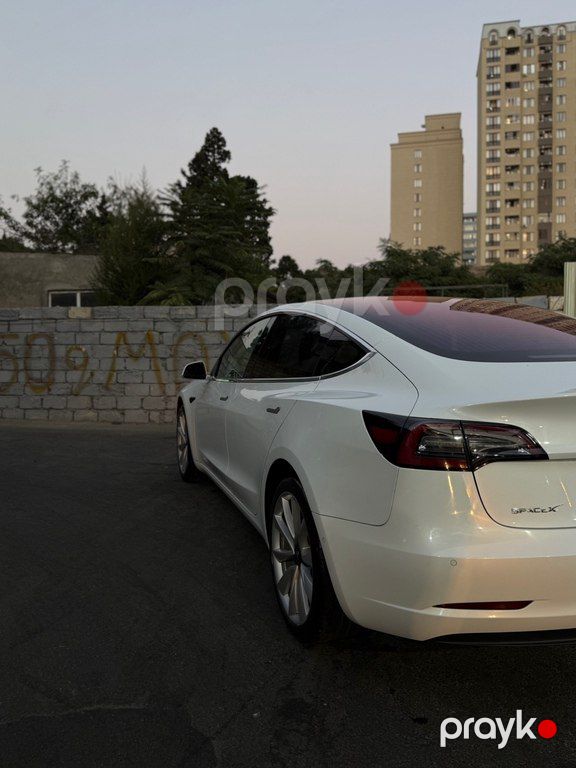 Tesla Model 3, 62 kWh, 2018 il, 103 000 km — Avtomobillər, Bakı (5)