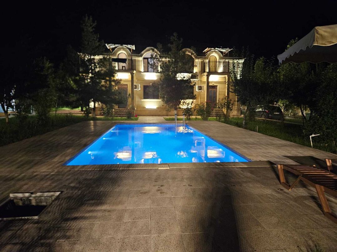 İcarəyə verilir 8 otaqlı həyət evi/bağ evi 260 m² — Ev, villa, Qəbələ (2)