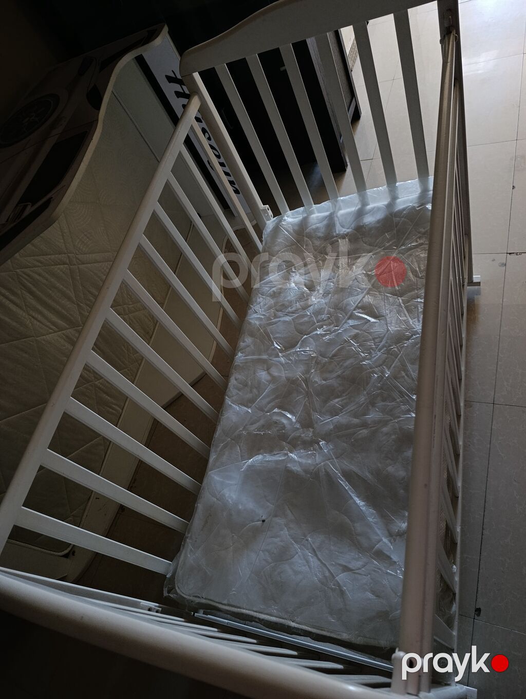 Ağ rəngli taxta beşik - Material: laklı taxta/gövdə, möhkəm — Mebel, Digah (4)