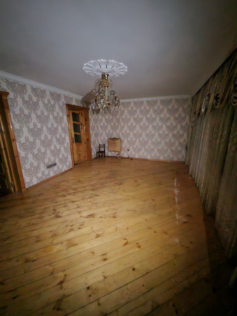Satılır 5 otaqlı köhnə tikili 196 m² — Mənzil, Göygöl (7)
