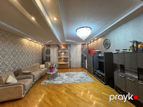 Satılır 3 otaqlı yeni tikili 135 m²