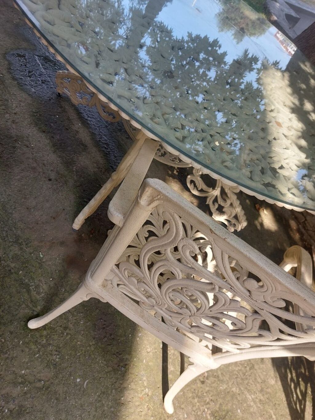 Dəmir döymə naxışlı açıq hava dəsti - Dəyirmi masa: ağır tökmə metal — Mebel, Bakı (2)