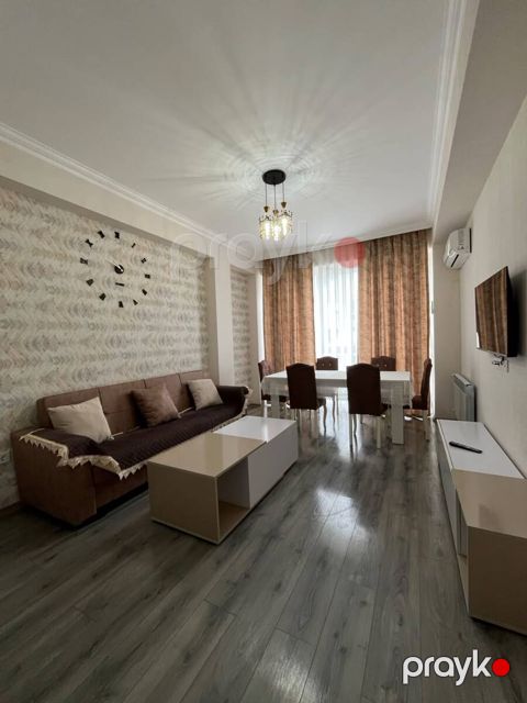 İcarəyə verilir 3 otaqlı yeni tikili 85 m²