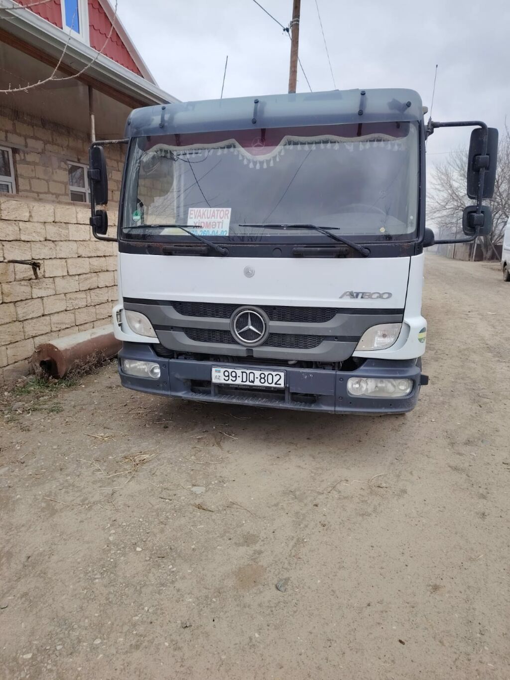 Mercedes-Benz Atego bazasında evakuator platformalı yük avtomobili — Avto, Bakı (3)