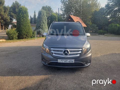 Mercedes Viano, 2.1 L, 2017 il, 100 000 km