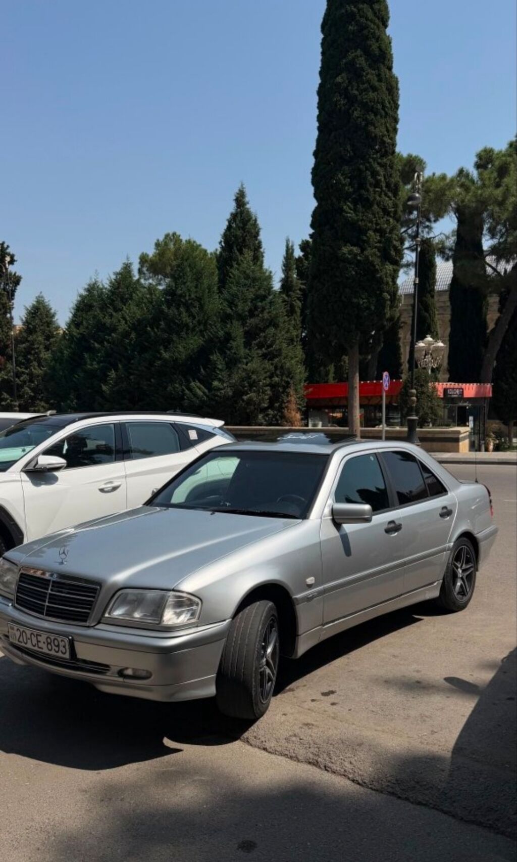 Mercedes-Benz C-Class (W202) sedan – gümüş rəng - Kuzov: 4 qapılı — Avtomobillər, Gəncə (3)