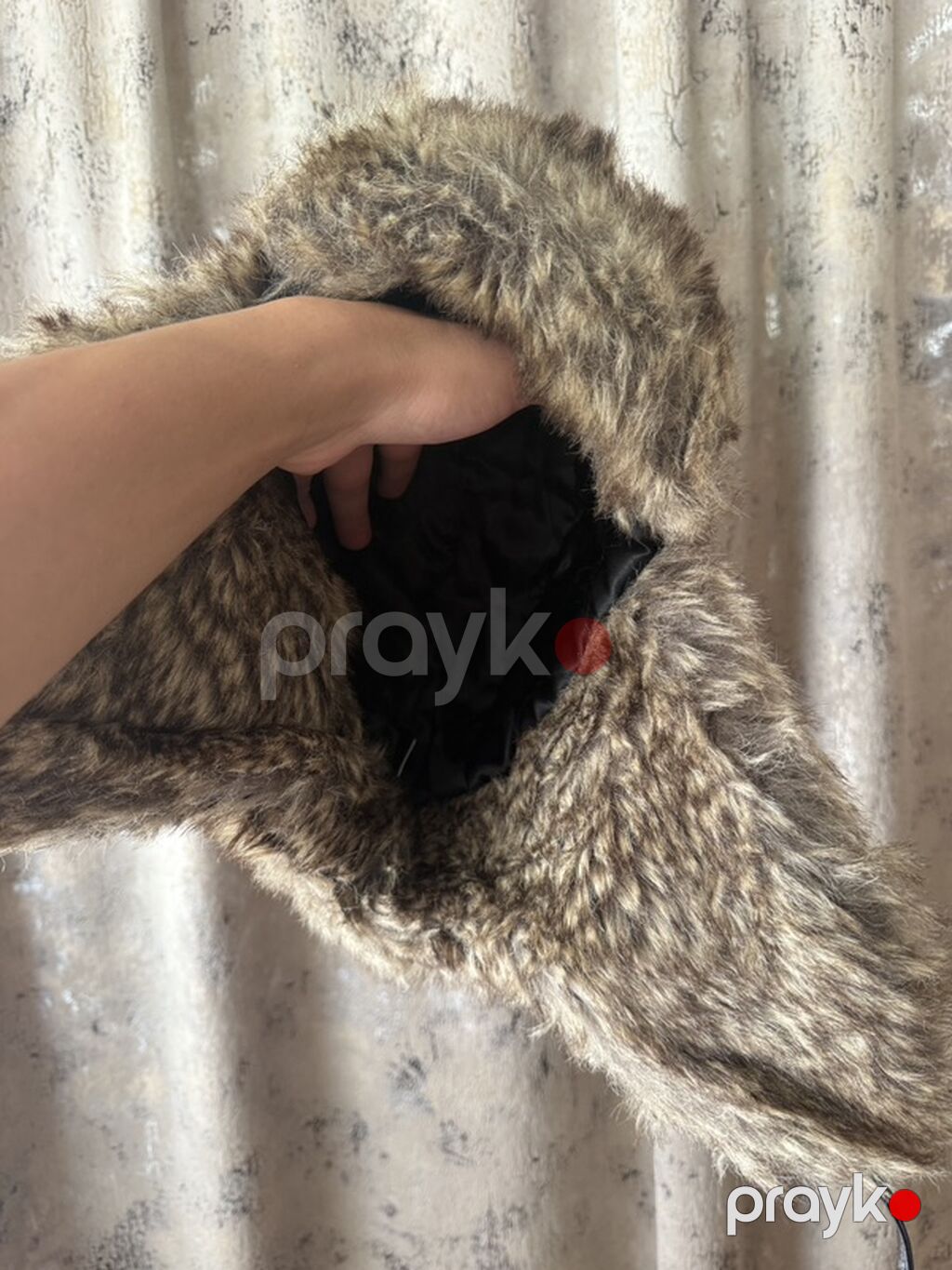 Saxta kürklü qulaqcıqlı papaq (trapper/uşanka stili) - Material — Şəxsi əşyalar, Bakı (3)