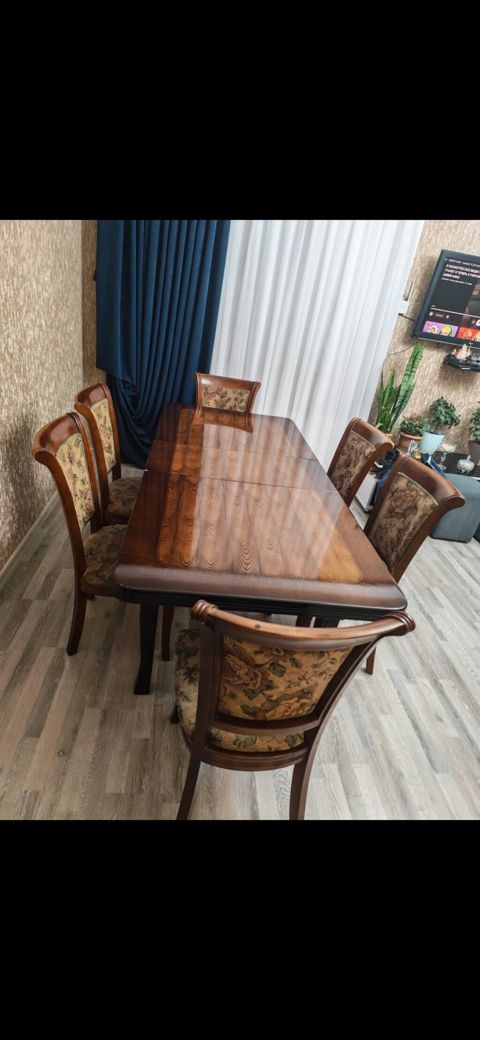*220₼ MASA desti :-TƏCİLİ SATILIR‼️* 6oturacağı var UNVAN:-hovsan — zeyno — Mebel