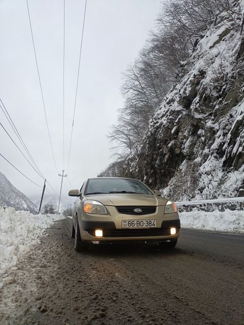Kia Rio, 1.5 L, 2006 il, 300 800 km