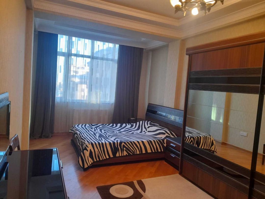 Satılır 4 otaqlı yeni tikili 172 m² — Mənzil, Bakı (4)