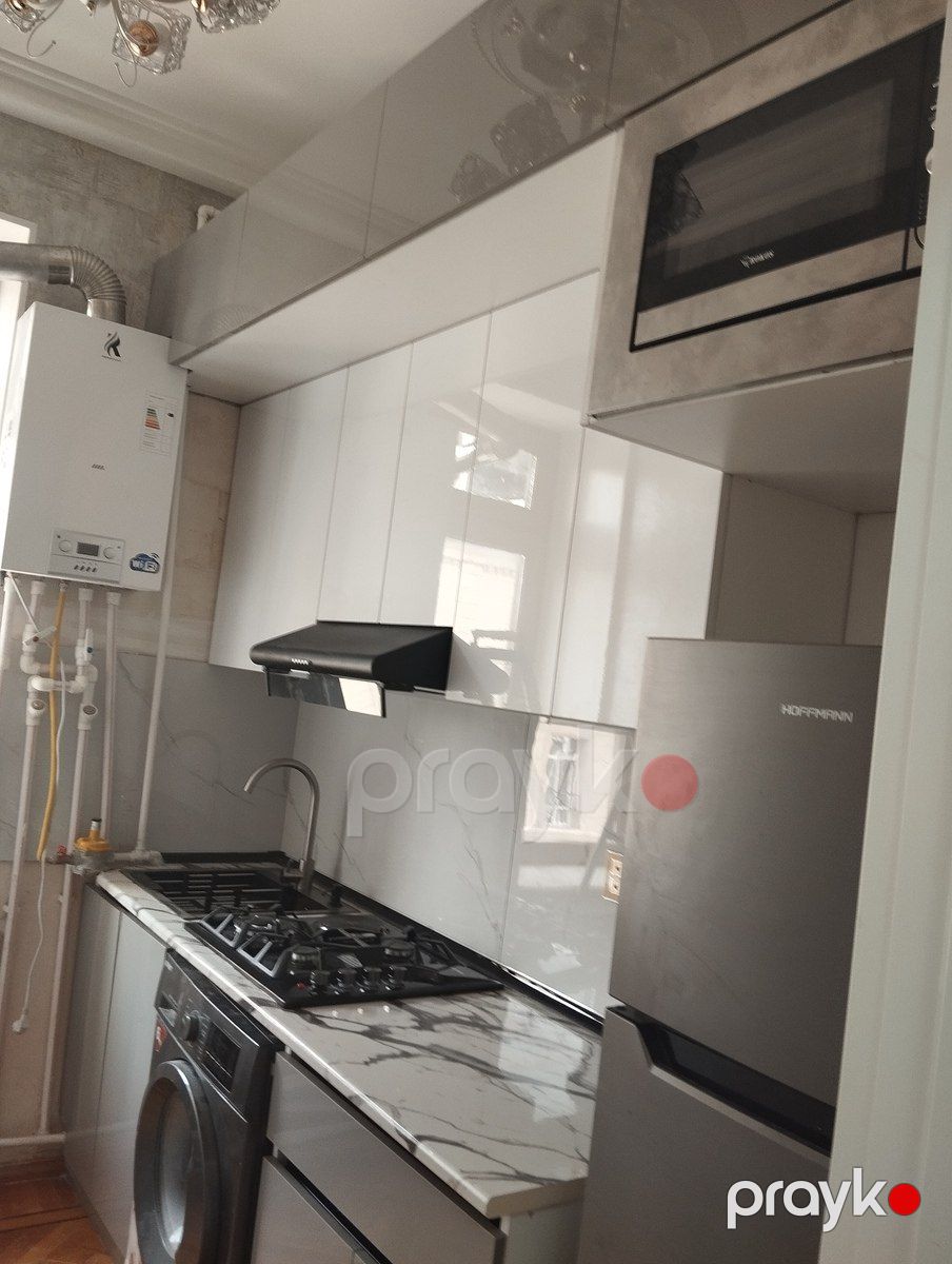Satılır 2 otaqlı köhnə tikili 52 m² — Mənzil, Bakı (7)